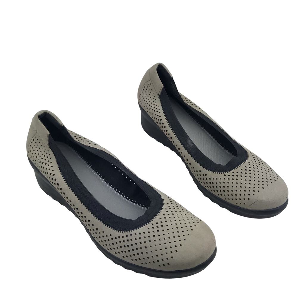 Clarks Cloud Steppers Sand Sable Caddell Trail Wedge Shoes Size 9M  *No Insoles*